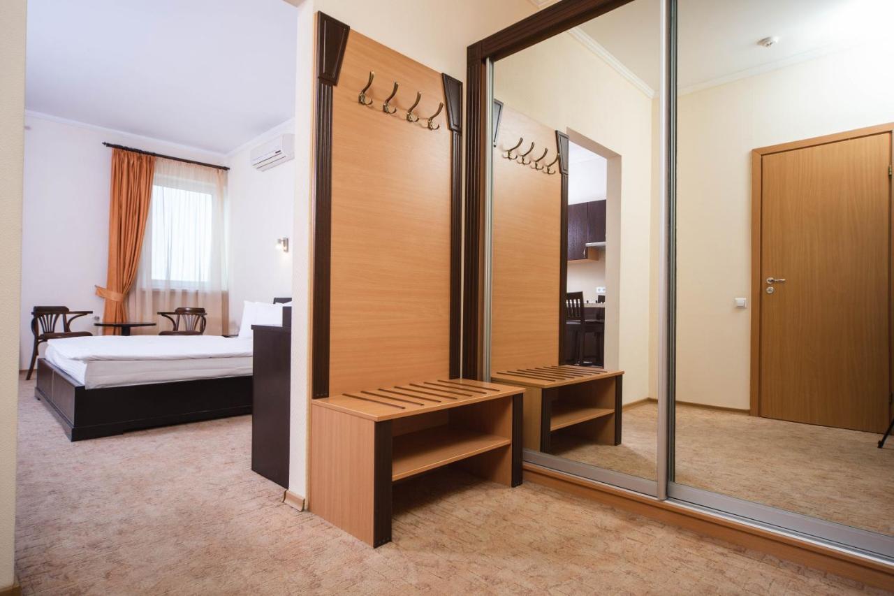 черное море пантелеймоновская 4*